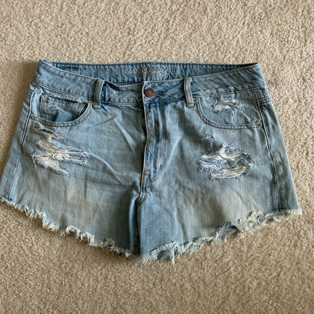 AE washed blue jean shorts